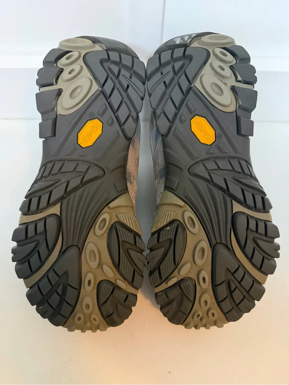 Merrell Womens Moab 2 Ventilator Hiking Shoes Smoke Grey Blue J06014 Size 7.5